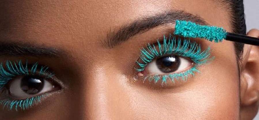 pmg-colour-blitz-mascara-model-a-1665598463